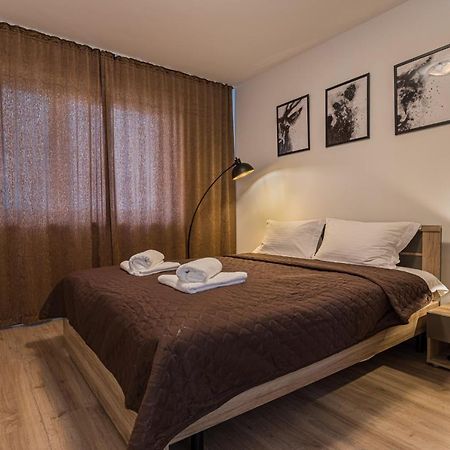 Coresi Modern Apartment Брашов Экстерьер фото