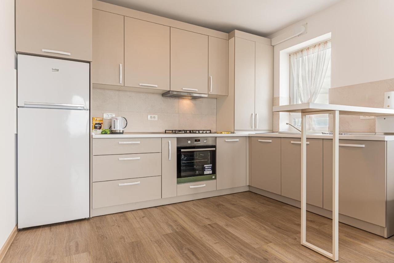 Coresi Modern Apartment Брашов Экстерьер фото